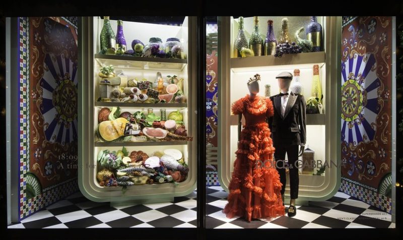 holiday window display courtesy harrods